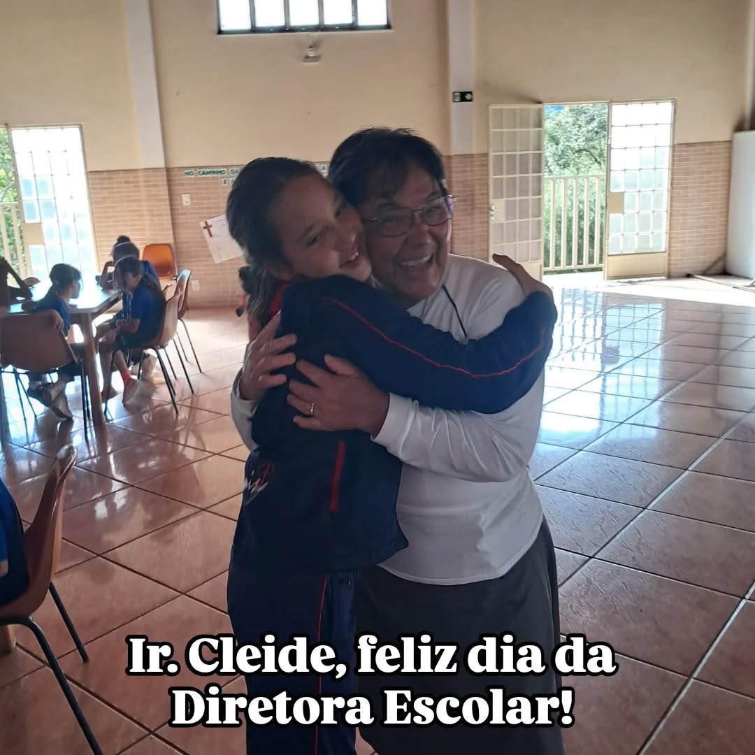 Dia da Diretora Escola - Santa Luzia Rede Passionista de Educa��o