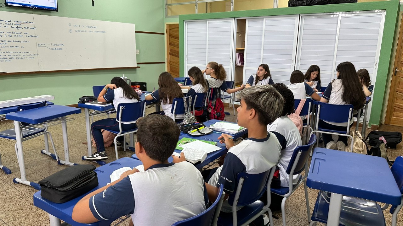 Aula de Inglês Copie e Traduza - Santa Maria Rede Passionista de Educação Aula de Inglês Copie e Traduza - Santa Maria Rede Passionista de Educação