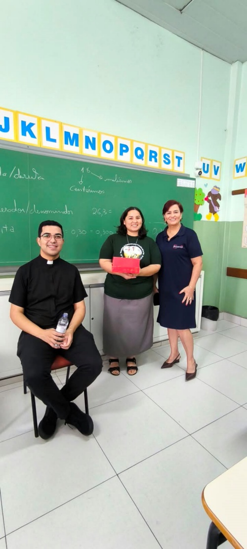 6�Ano, 7� A e B e 3� S�rie do EM - Visita Padre Jonas - S�o Jos� Rede Passionista de Educa��o
