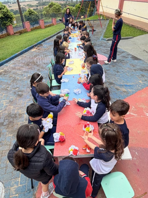 1� Dia- Semana da Crian�a: 1� e 2� Ano B - S�o Jos� Rede Passionista de Educa��o