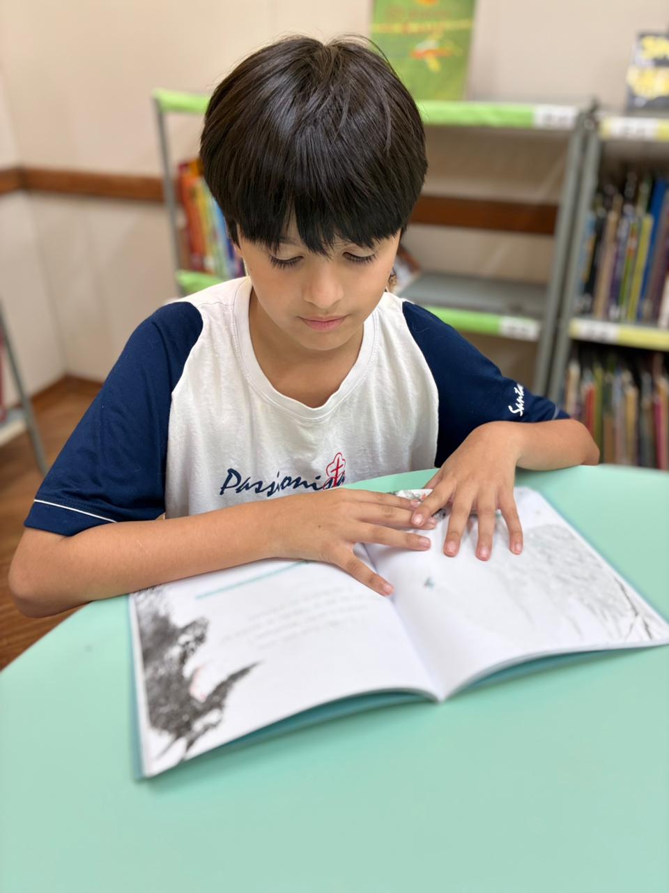 4� ano - Dia da Leitura - Santa Gema Rede Passionista de Educa��o