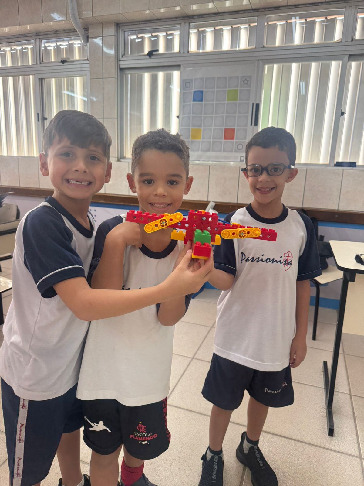 Robótica com a Zoom Education! - Mãe da Santa Esperança Rede Passionista de Educação Robótica com a Zoom Education! - Mãe da Santa Esperança Rede Passionista de Educação