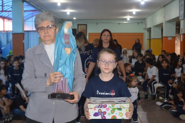 Coroa��o de Maria - Tarde - S�o Jos� Rede Passionista de Educa��o