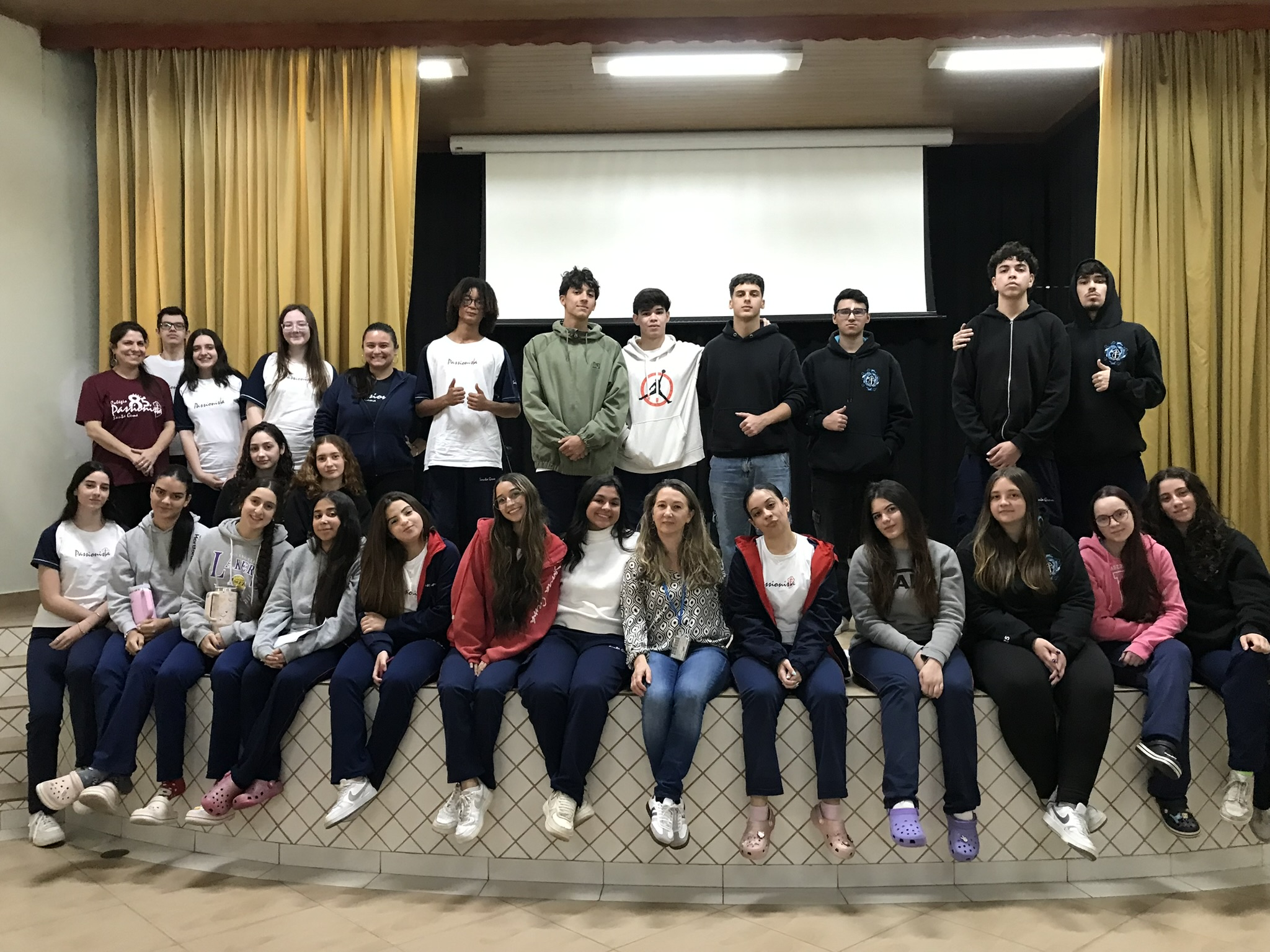 Palestra Mulheres na Ci�ncia - Santa Gema Rede Passionista de Educa��o