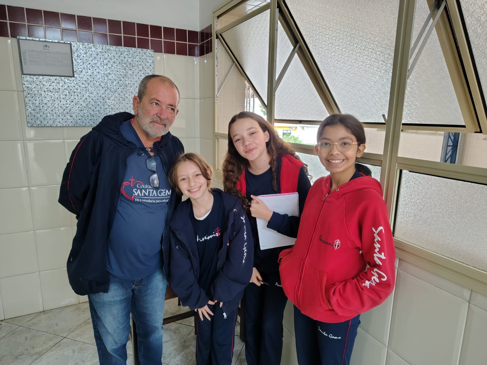 6� ano - Entrevistas - Santa Gema Rede Passionista de Educa��o
