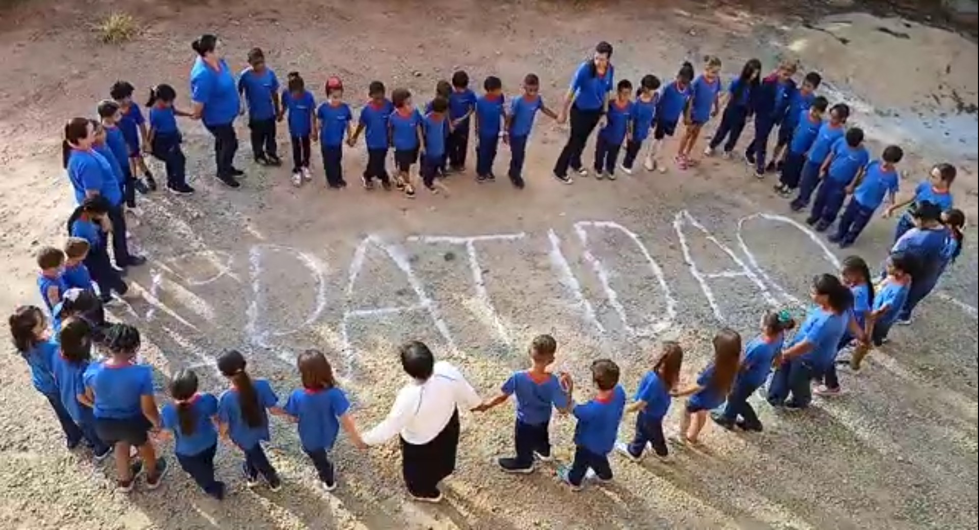 A��o de Gra�as! - Santa Luzia Rede Passionista de Educa��o