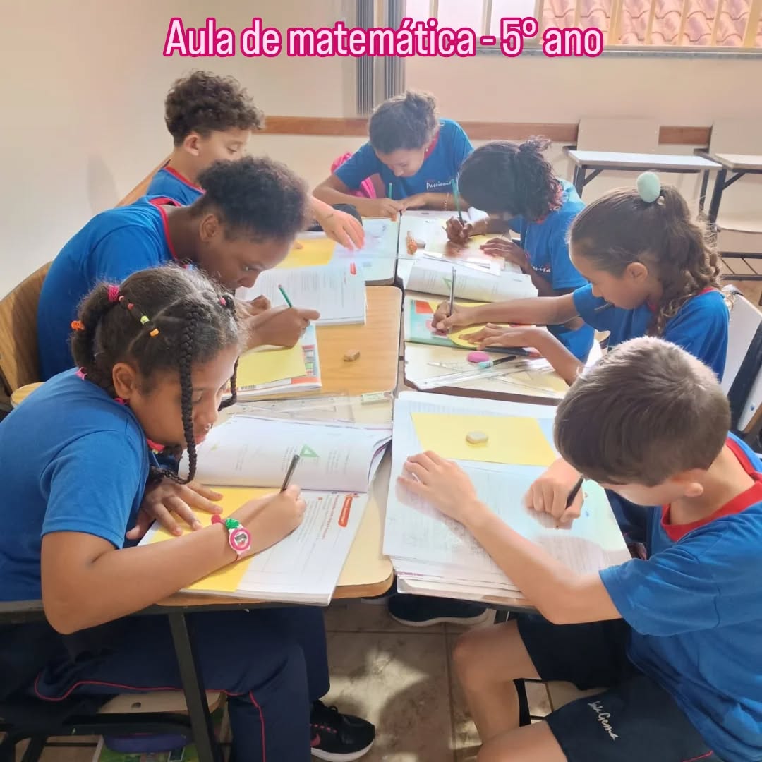 Esquadros e �ngulos - Santa Luzia Rede Passionista de Educa��o