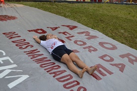 SEMANA DA CRIANA - OFICINAS E BRINCADEIRAS  NA LONA (manh) - So Jos Rede Passionista de Educao