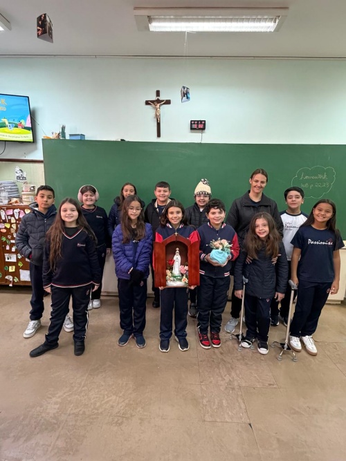 Maternal I a III e 2� a 4� Ano A - Maio: M�s de Maria - S�o Jos� Rede Passionista de Educa��o