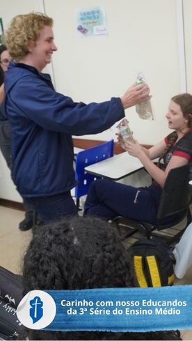 Carinho com nosso Educandos da 3 Srie do Ensino Mdio - So Paulo da Cruz Rede Passionista de Educao