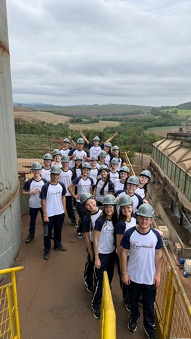 2 E.M. - Visita  Cooperval - So Jos Rede Passionista de Educao