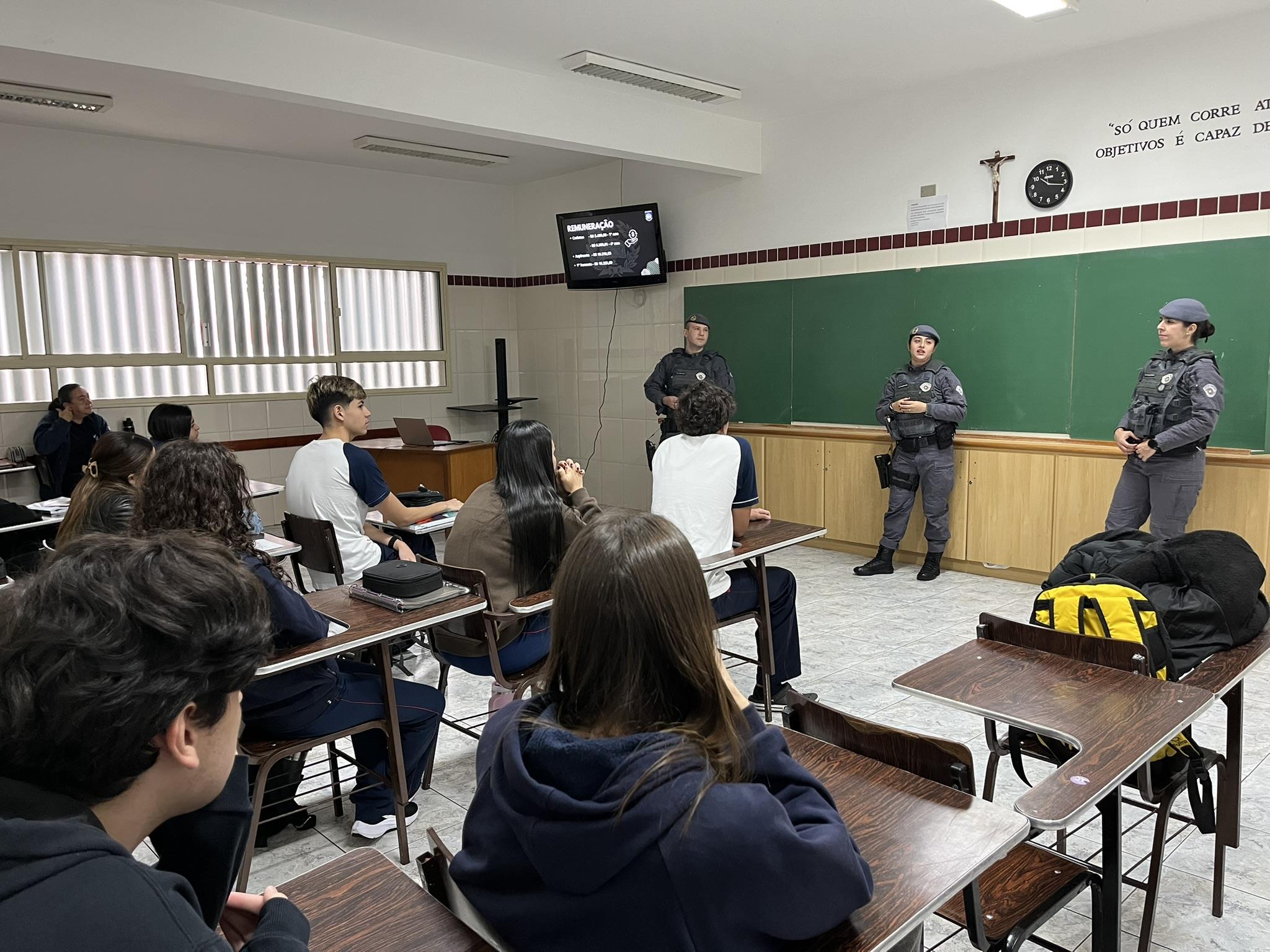 Visita Barro Branco - Santa Gema Rede Passionista de Educa��o