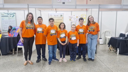 Visita��o � 1� Mostra de Altas Habilidades e Superdota��o em Jandaia do Sul - S�o Jos� Rede Passionista de Educa��o