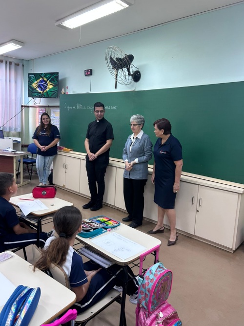 2� Ano A - Visita Padre Jonas - S�o Jos� Rede Passionista de Educa��o