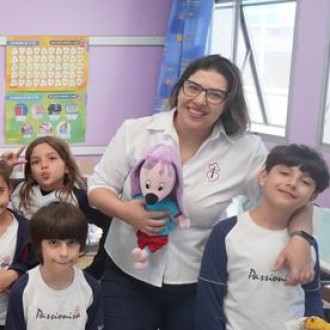 Parabéns, Fernanda - 3° Ano - São Paulo da Cruz - Rede Passionista de Educação Parabéns, Fernanda - 3° Ano - São Paulo da Cruz - Rede Passionista de Educação